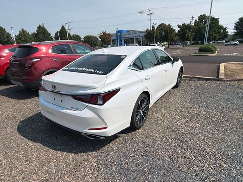 Used 2025 Lexus ES 350 w/ Premium Package FWD image 5