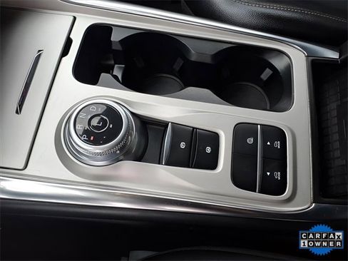 Used 2023 Ford Explorer Limited image 14