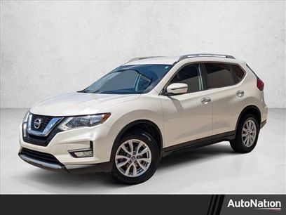 Used 2017 Nissan Rogue SV