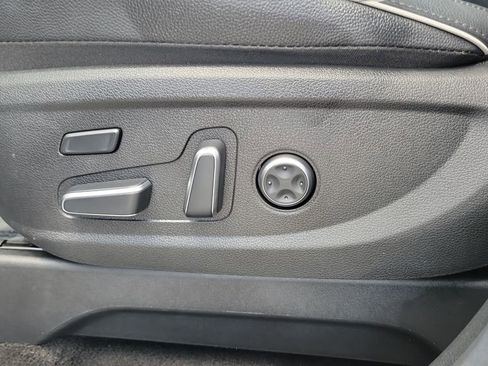 Used 2024 Hyundai Palisade Limited FWD image 16