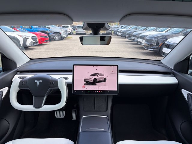 Used 2022 Tesla Model Y Performance AWD/4WD image 13