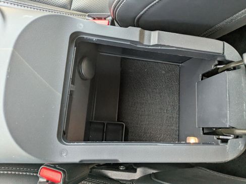 Used 2025 Ford Mustang Premium RWD image 25