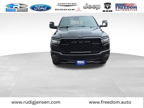 New 2026 RAM 1500 4x4 Crew Cab image 8