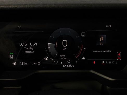 Used 2025 GMC Acadia Elevation w/ Elevation Premium Package image 14