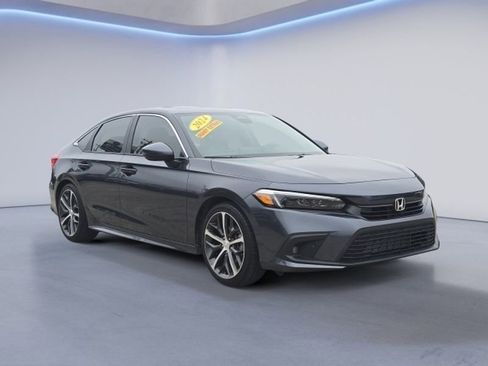 Used 2024 Honda Civic Touring image 2