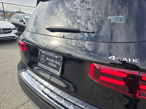 Used 2025 Mercedes-Benz GLB 250 GLB 250 image 15