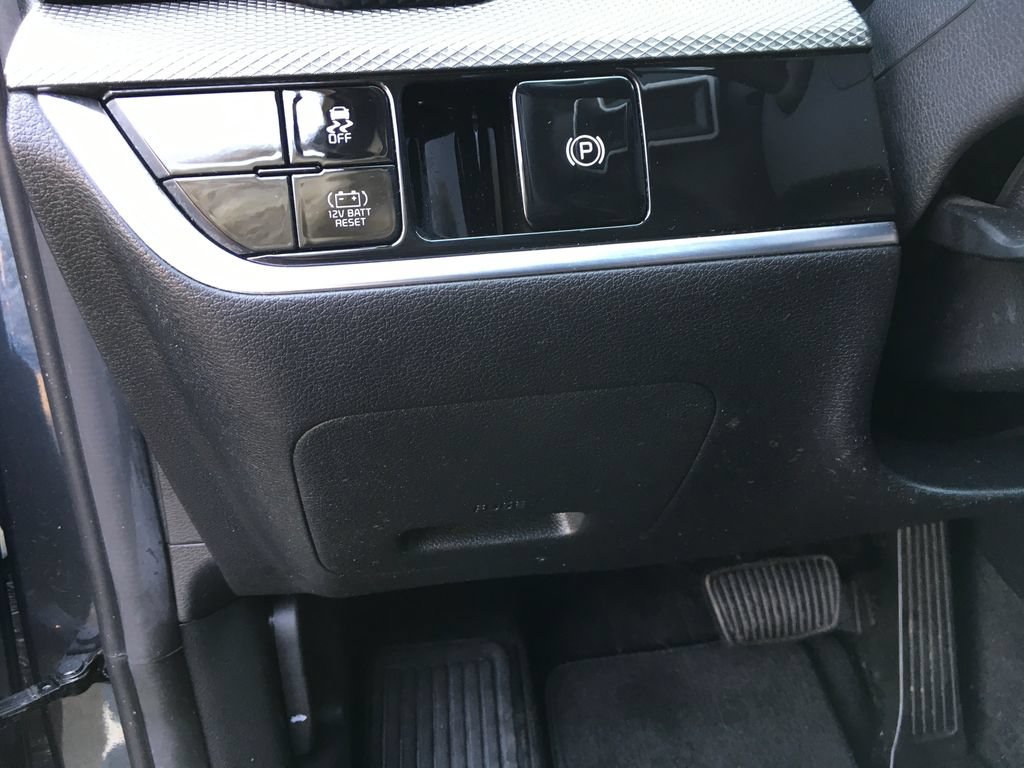 Used 2023 Kia Sportage LX AWD/4WD image 18