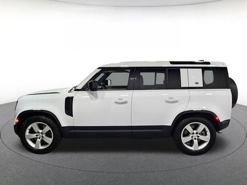Used 2024 Land Rover Defender 110 SE AWD/4WD image 8