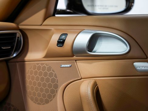 Used 2010 Porsche 911 Carrera S image 16