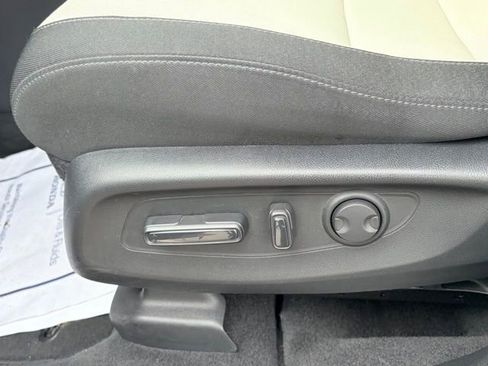 Used 2023 Honda CR-V EX image 16