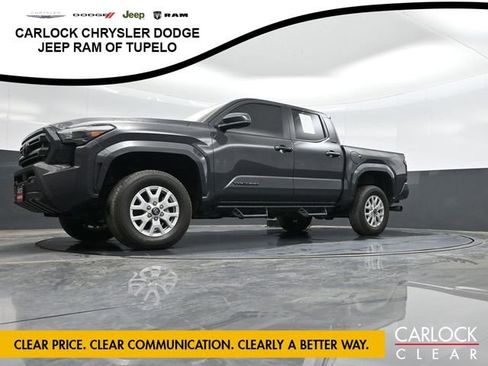 Used 2025 Toyota Tacoma SR5 image 36