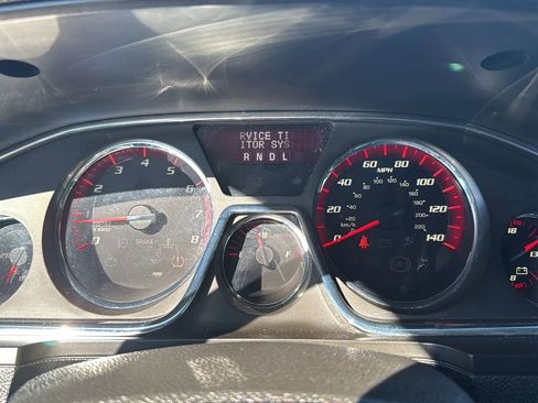 Used 2015 GMC Acadia SLE AWD/4WD image 18