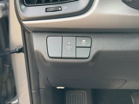 Used 2022 Kia Rio S image 16