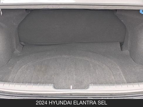 Used 2024 Hyundai Elantra SEL FWD image 24