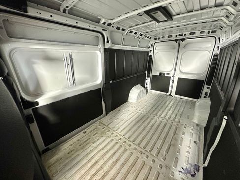 Used 2026 RAM ProMaster 2500 w/ Convenience Group FWD image 27