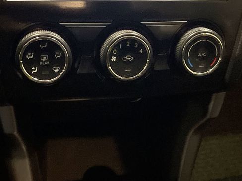 Used 2015 Subaru Forester 2.5i w/ Alloy Wheel Package image 18