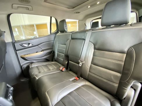 Used 2017 GMC Acadia Denali image 26