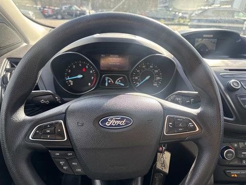 Certified 2018 Ford Escape SE image 28