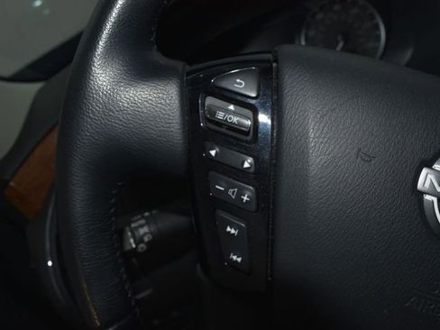 Used 2024 Nissan Armada SL image 17