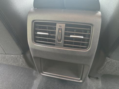 Used 2021 Nissan Rogue S FWD image 12