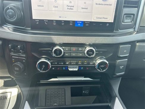 New 2025 Ford F250 Platinum image 38