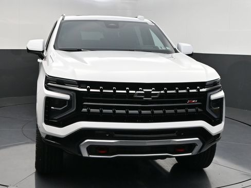 New 2026 Chevrolet Suburban Z71 w/ Z71 Off-Road Package AWD/4WD image 2