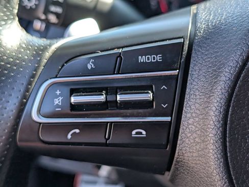 Used 2019 Kia Stinger GT2 AWD/4WD image 18