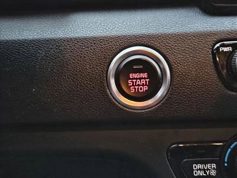 Used 2018 Kia Niro LX image 19