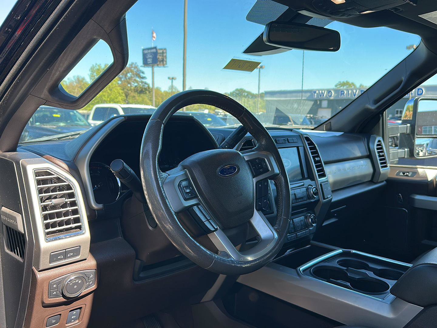 Used 2017 Ford F350 King Ranch w/ King Ranch Ultimate Package AWD/4WD image 2