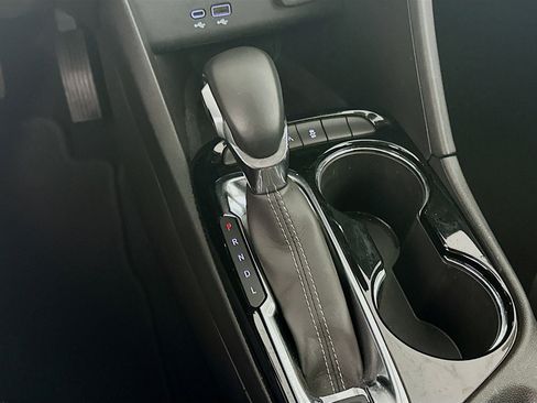 Used 2025 Buick Encore GX Preferred image 24