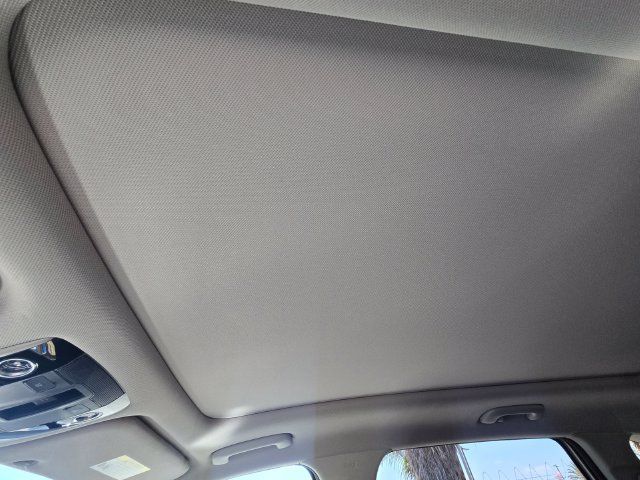 New 2026 Kia Sorento S w/ S Panoramic Sunroof Package FWD image 19