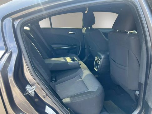 Used 2022 Dodge Charger SXT RWD image 28