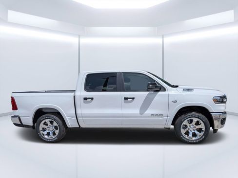 New 2026 RAM 1500 4x4 Crew Cab image 2