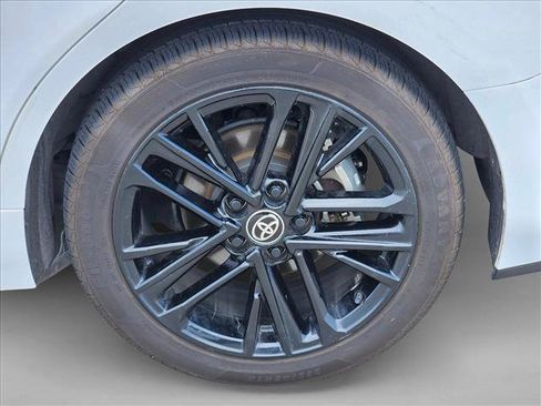 Used 2025 Toyota Camry SE FWD image 19