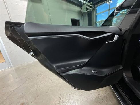 Used 2019 Tesla Model S 100D AWD/4WD image 16