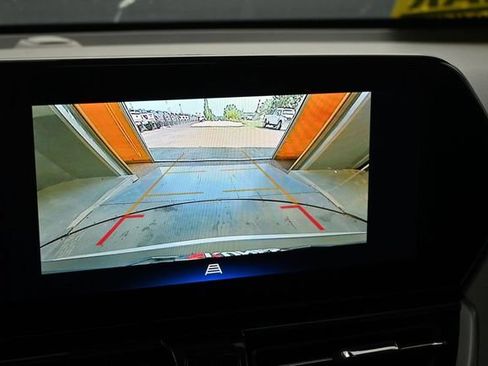 Used 2025 Chevrolet TrailBlazer LT AWD/4WD image 27