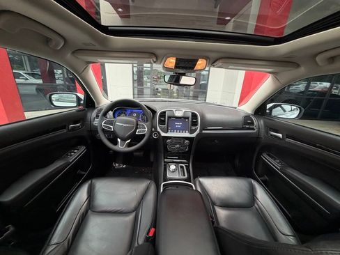 Used 2023 Chrysler 300 Touring L w/ Popular Equipment Group RWD image 23