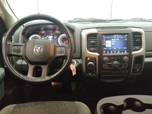 Used 2019 RAM 1500 Big Horn image 22