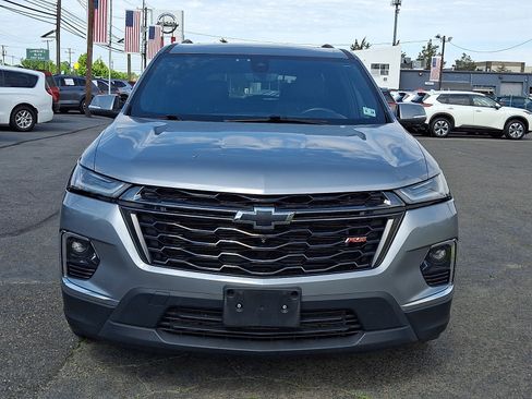 Used 2023 Chevrolet Traverse RS w/ LPO, Floor Liner Package AWD/4WD image 2