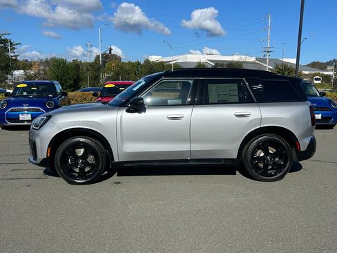 New 2026 MINI Cooper Countryman SE image 2