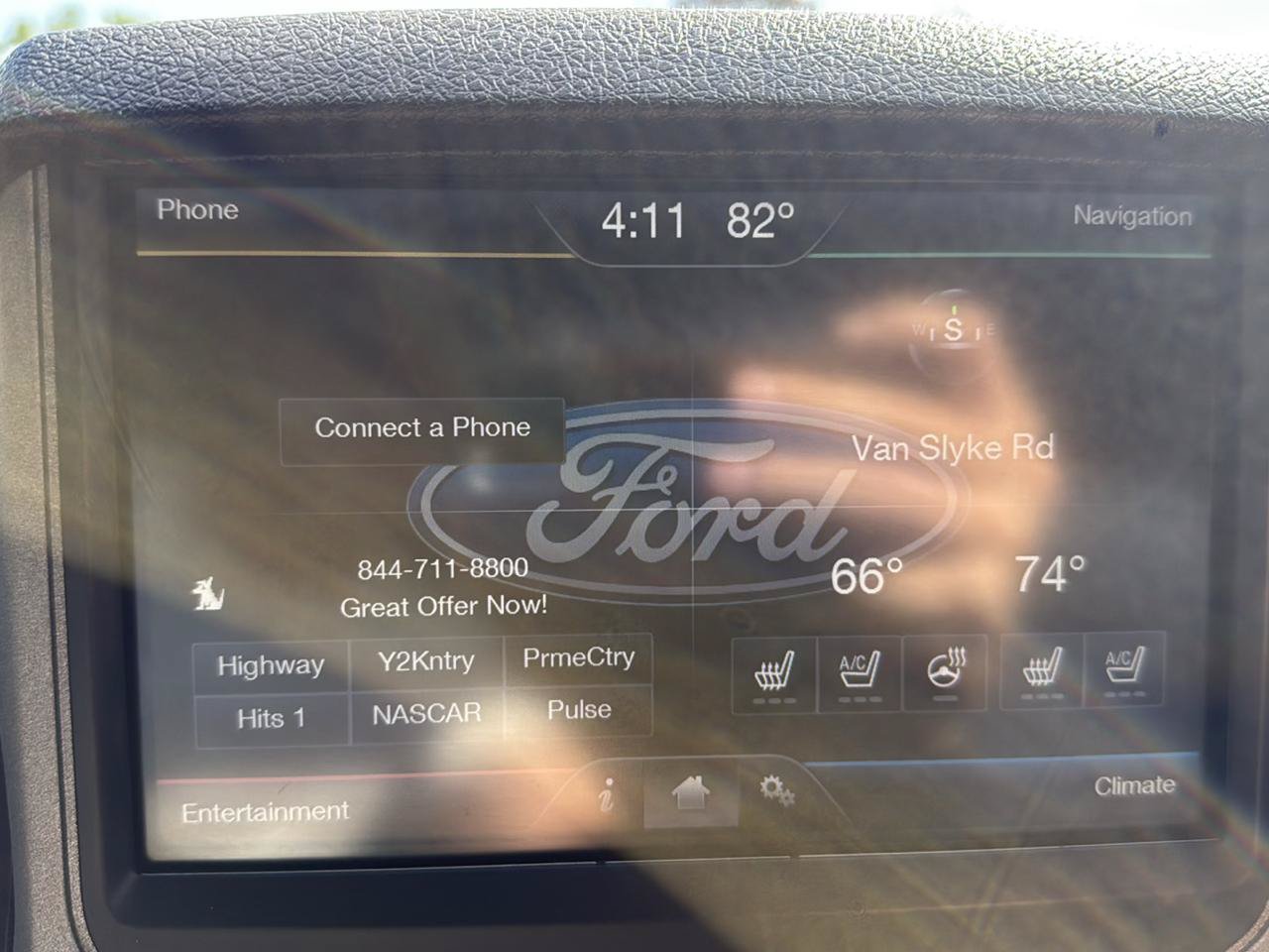 Used 2015 Ford F250 Platinum w/ Platinum Package AWD/4WD image 22