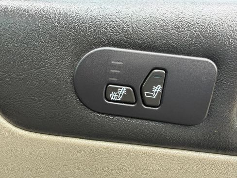 Used 2004 HUMMER H2 AWD/4WD image 27