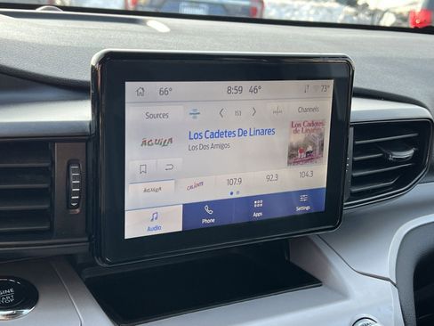 Certified 2024 Ford Explorer XLT image 18