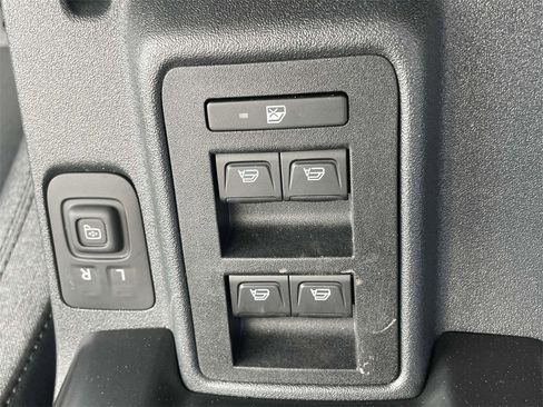 New 2025 Ford Bronco 4-Door image 16