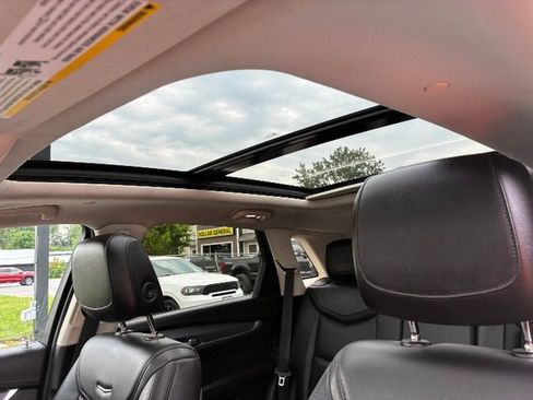 Used 2017 Cadillac XT5 Premium Luxury AWD/4WD image 36