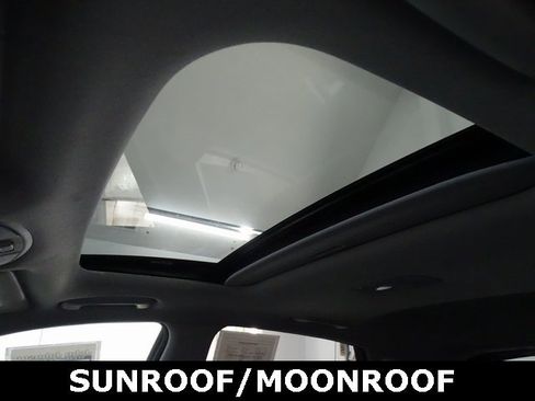 Used 2020 Hyundai Kona Limited image 11