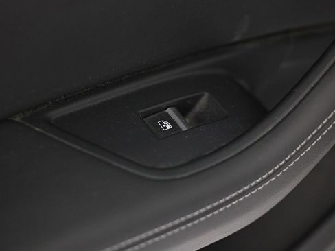 Used 2022 Audi A4 2.0T Premium Plus AWD/4WD image 25