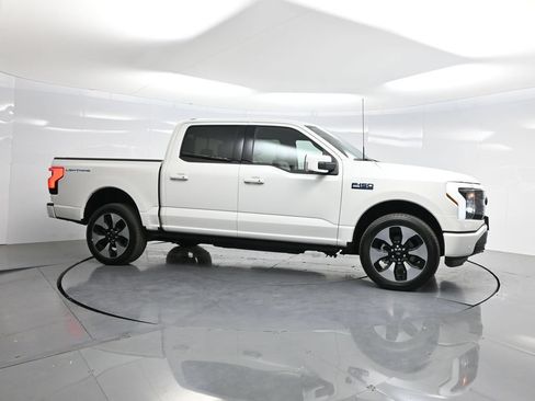 Used 2024 Ford F150 Lightning Platinum AWD/4WD image 31