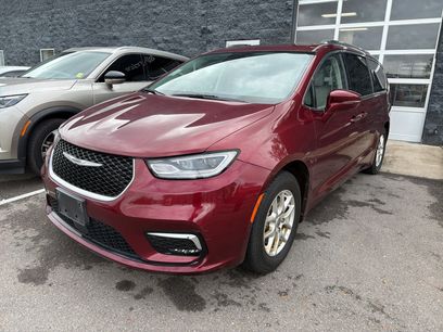 Used 2021 Chrysler Pacifica Touring-L