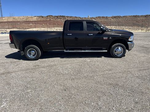 Used 2011 RAM 3500 Big Horn AWD/4WD image 2